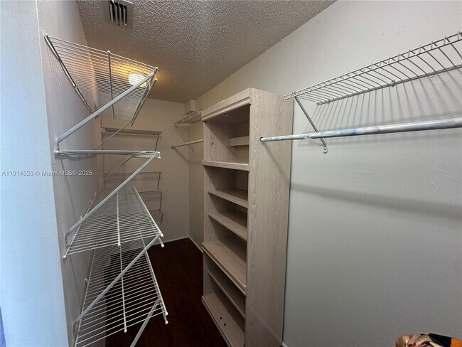 Building Photo - 501 SW 158th Terrace