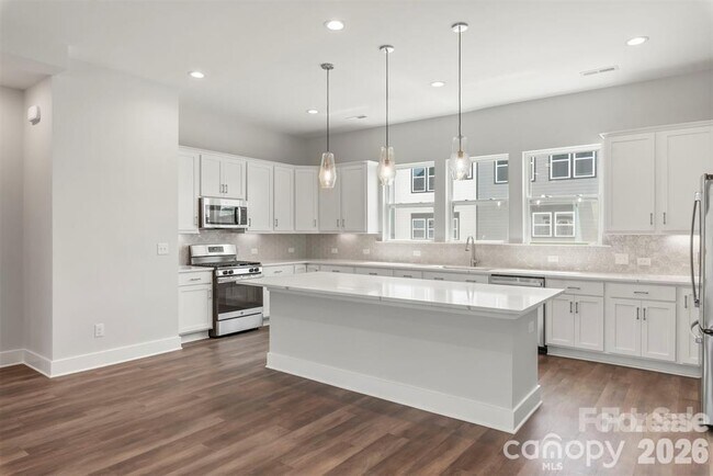 Building Photo - 417 Prine Pl