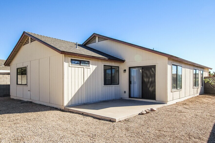 Building Photo - 3154 W Via Montoya Dr