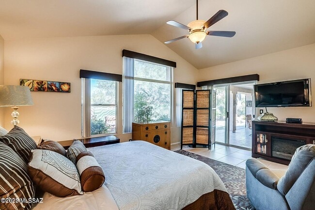 Building Photo - 10769 N Eagle Eye Pl