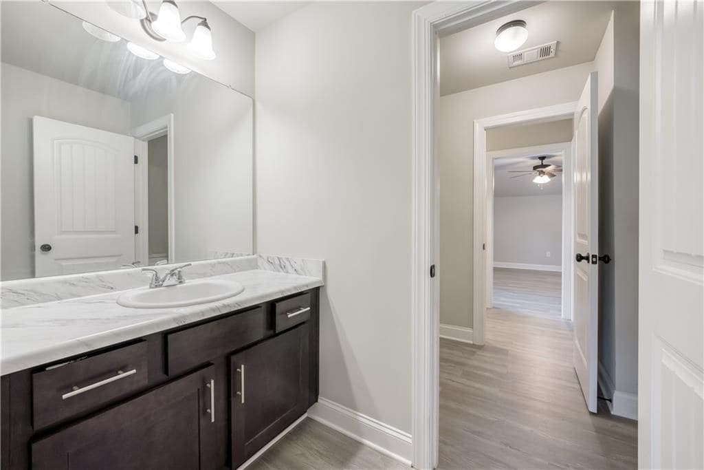 Building Photo - 428 Meadow Vista Ln