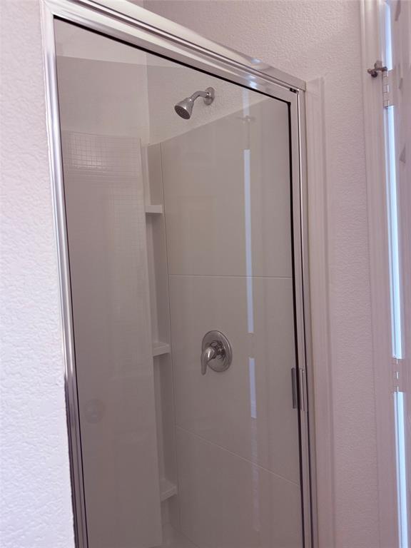 Building Photo - 513 Senca Pk