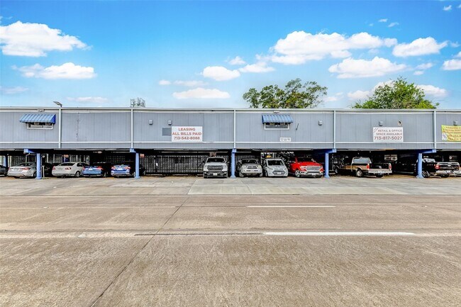 Building Photo - 7527 Gulf Fwy