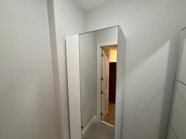 Building Photo - 4620 Piedmont Row Dr