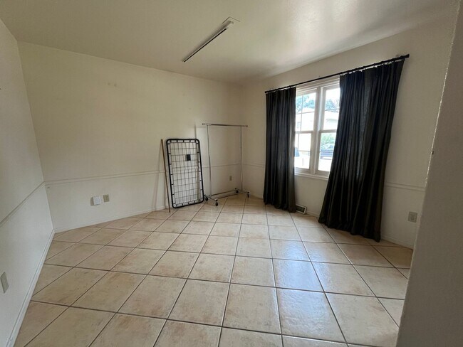 Building Photo - Wonderful Home in Central Fort Collins