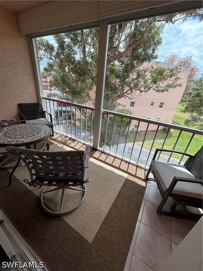 Building Photo - 170 Turtle Lake Ct