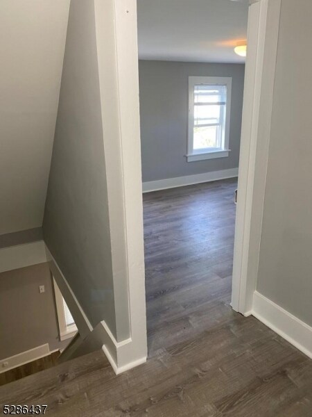 Building Photo - 14 Vail St