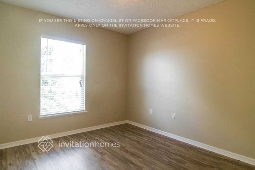 Building Photo - 16832 Cornerwood Dr