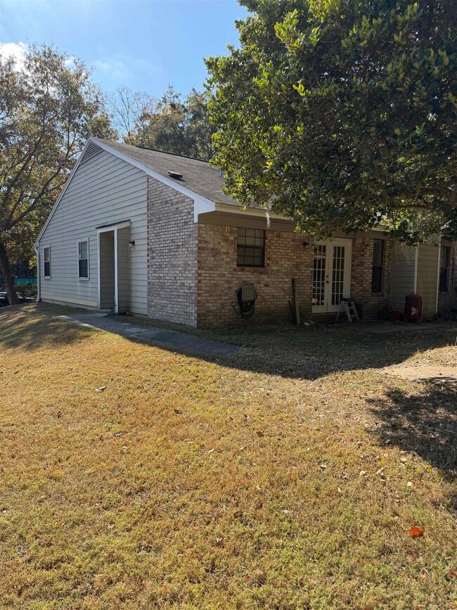 Building Photo - 1591 Misty Garden Way