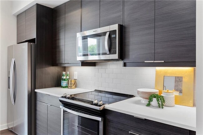 Building Photo - 415 Gartrell St SE