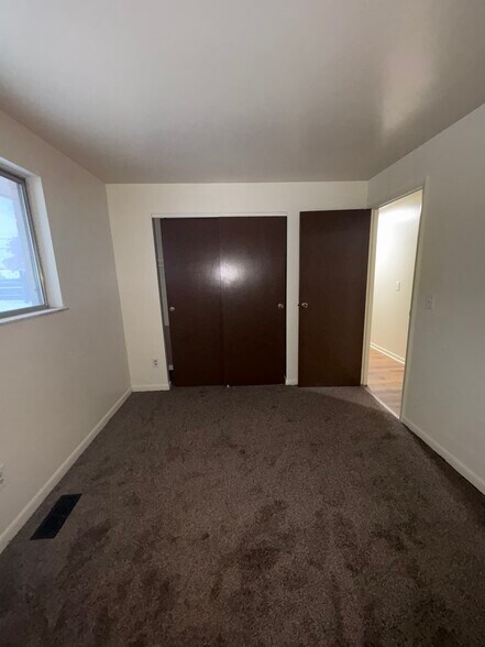 Bedroom - 5317 Greencroft Dr