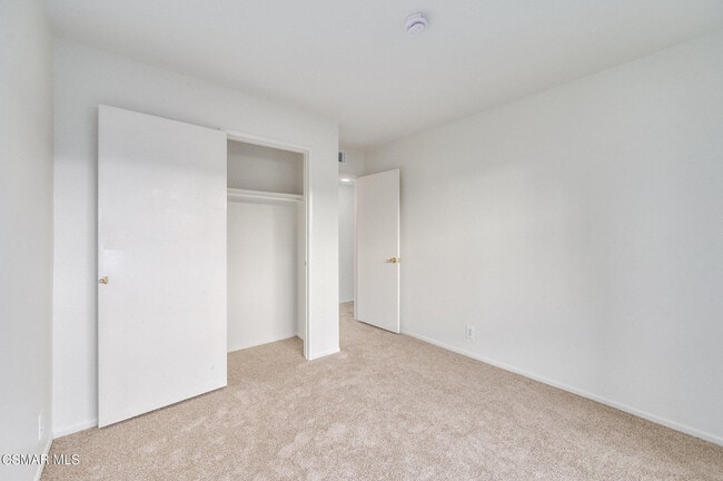 Building Photo - 150 Los Angeles Ave