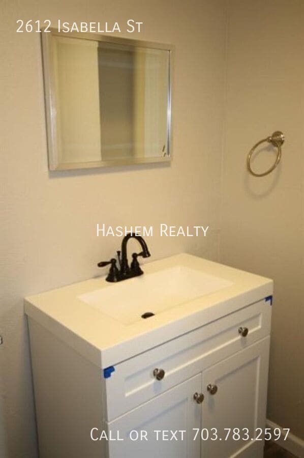 Building Photo - 2612 Isabella St