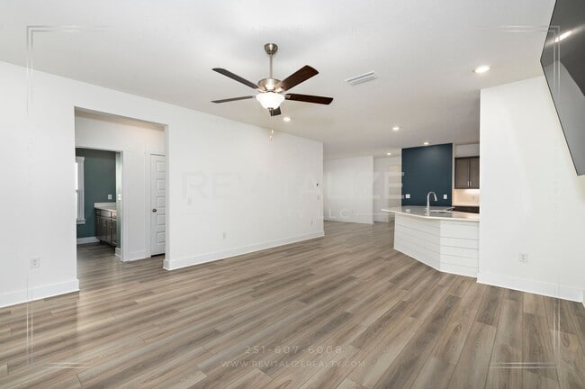 Building Photo - Charming Gold Fortified Home in Live Oak Estates – Near Downtown Fairhope!