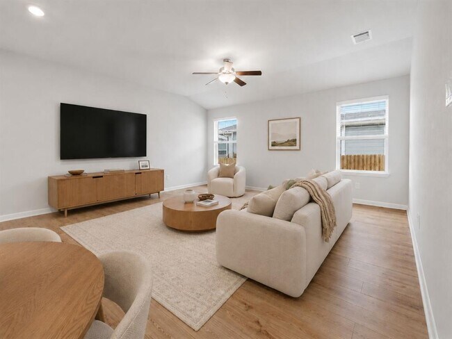 Building Photo - 126 Fairmeadow Downs Dr