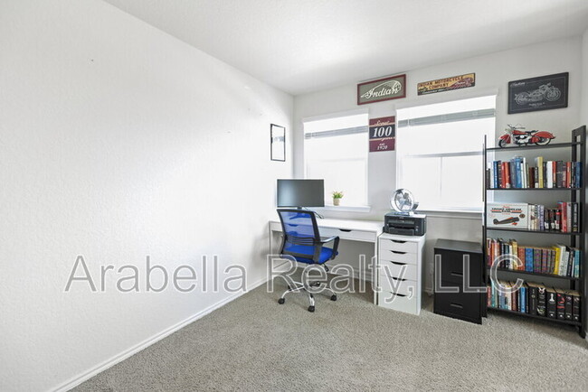 Building Photo - 15322 Shortwing