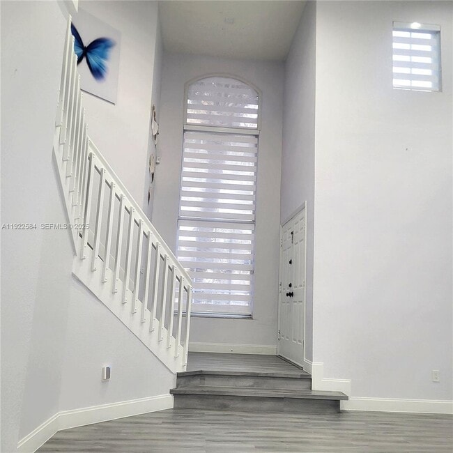 Building Photo - 9352 SW 155th Ave