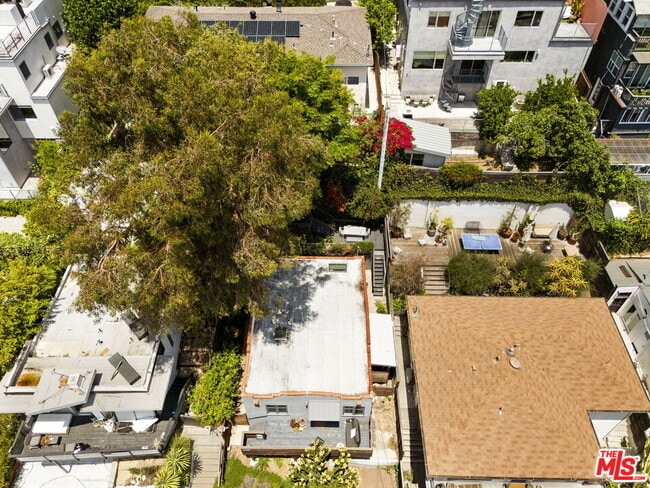 Building Photo - 3633 Effie St