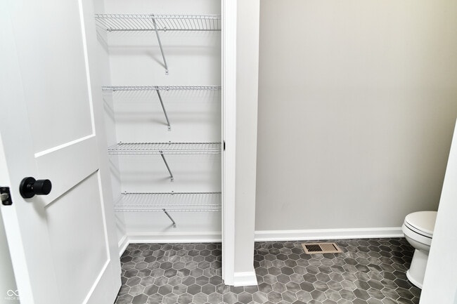 Building Photo - 730 N East St