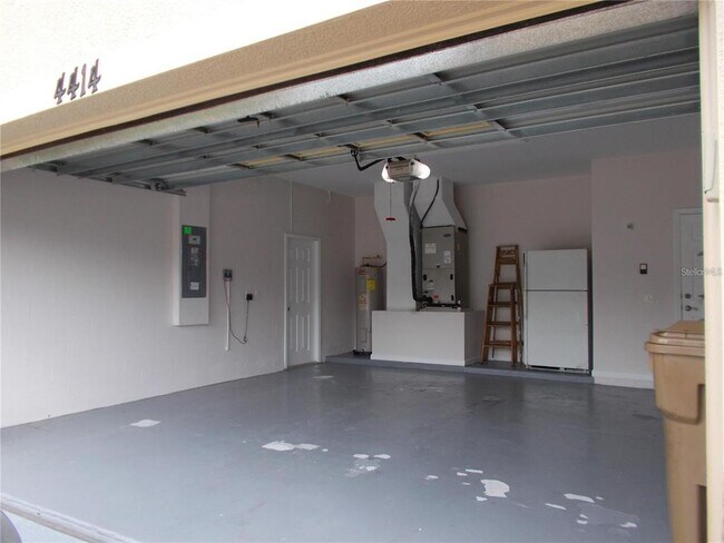 Building Photo - 4414 Biscayne Breeze Way
