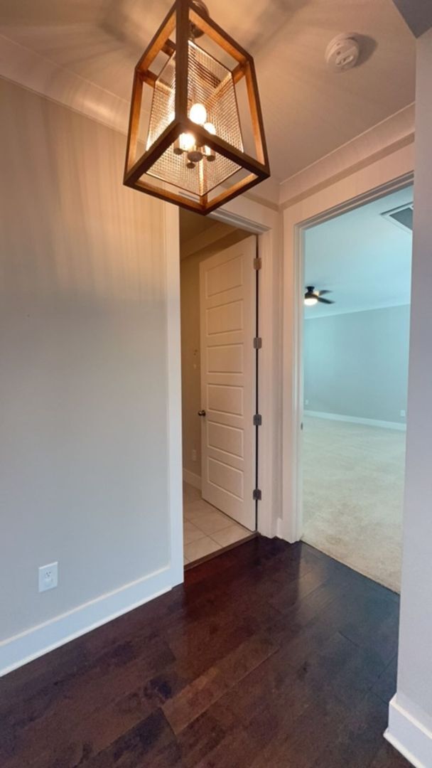 Building Photo - Beautiful Home in Summers Corner