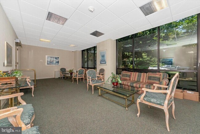 Building Photo - 5225 Pooks Hill Rd