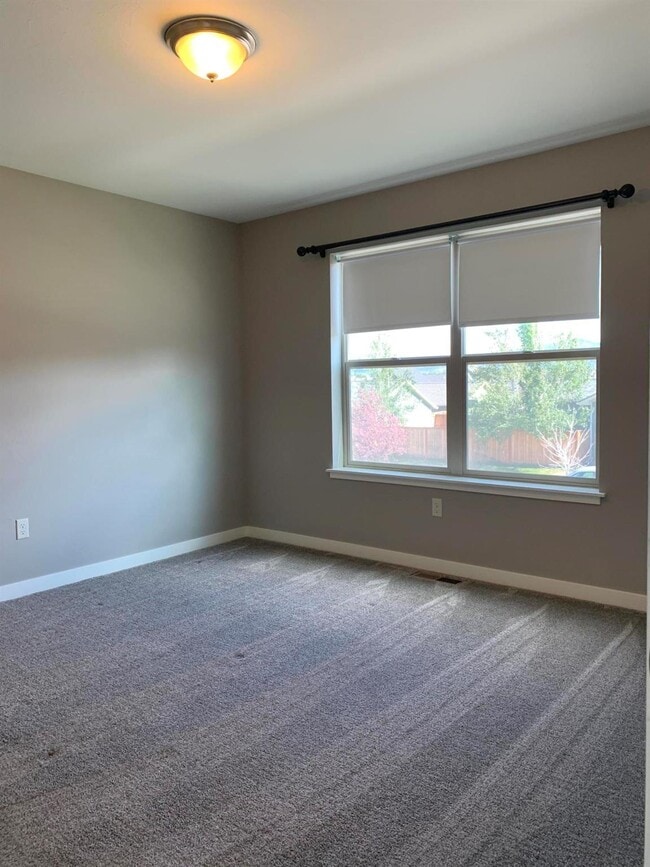 Building Photo - 250 Andesite Ave