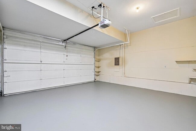 Building Photo - 8805 Bolero Ct