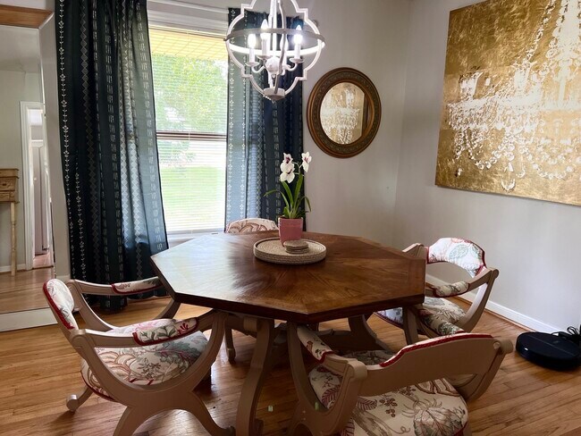 Building Photo - 7357 Brace St