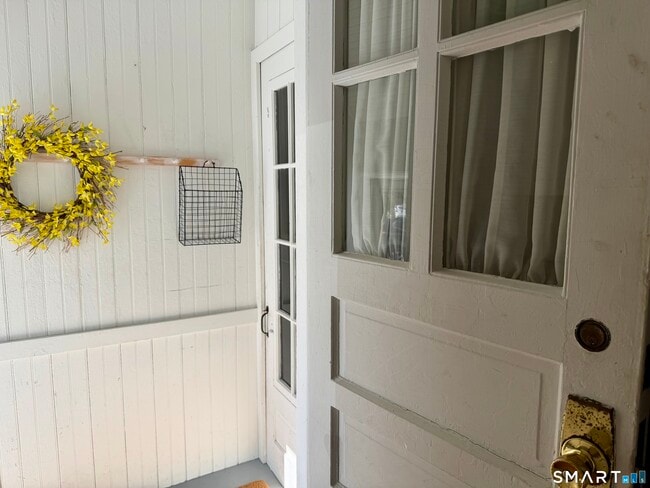 Building Photo - 43 Neck Rd