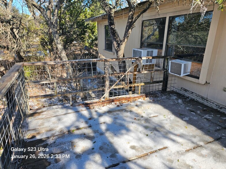 Building Photo - 1016 Real Ln