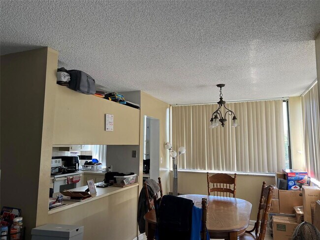 Primary Photo - 4222 Inverrary Blvd