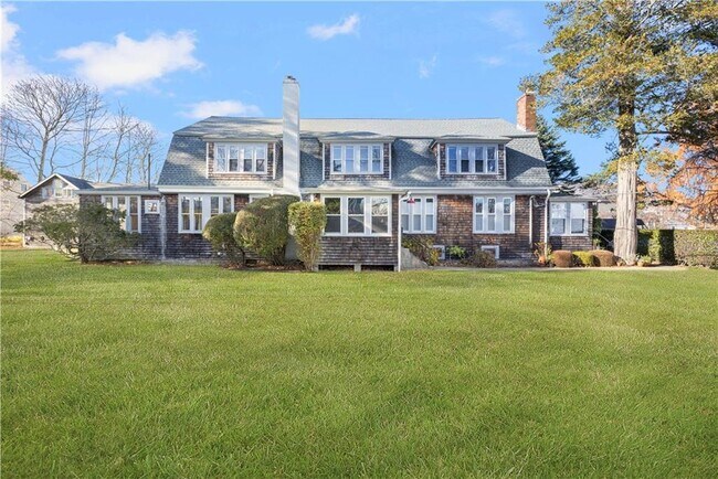 Building Photo - 31 Cranston Ave