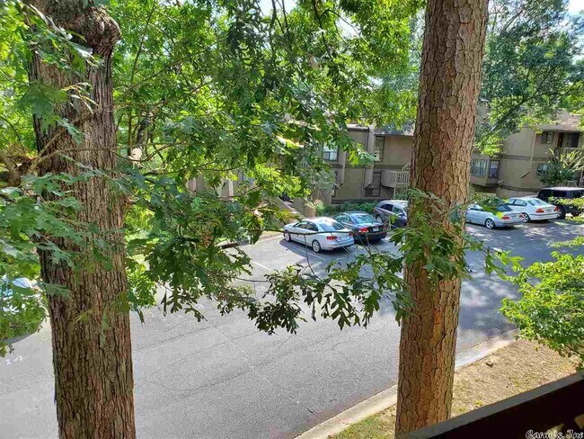 Building Photo - 1201 N Pierce St