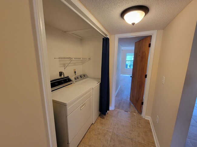 Building Photo - First Floor Plantation Pointe Condo Available!