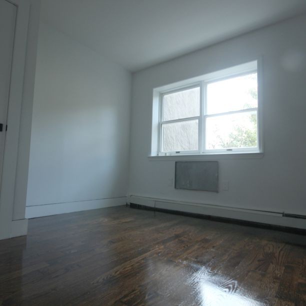 Primary Photo - 778 MacDonough St