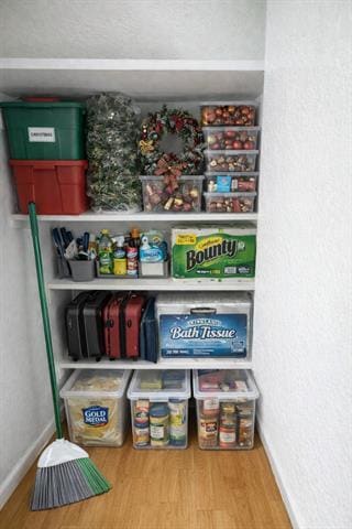 Building Photo - 9844 Valley Meadow Ct