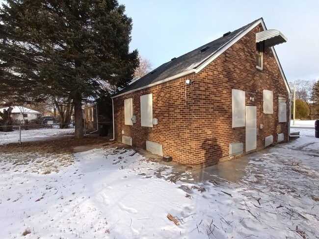 Building Photo - 17851 Strasburg St