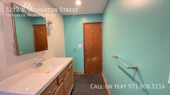 Building Photo - 5212 N Houghton St