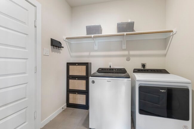 Building Photo - 17415 Rosette Grass Dr