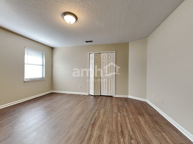 Building Photo - 7602 Putters Cove Dr