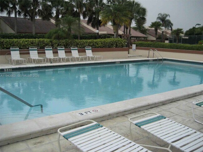 Building Photo - Southwest 115th Place, Miami, FL 33173 - 3 BR 2 BA single-family home