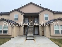 Building Photo - 1049 W Pine Ave