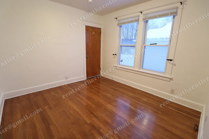 Room 2 - 7 Hastings St