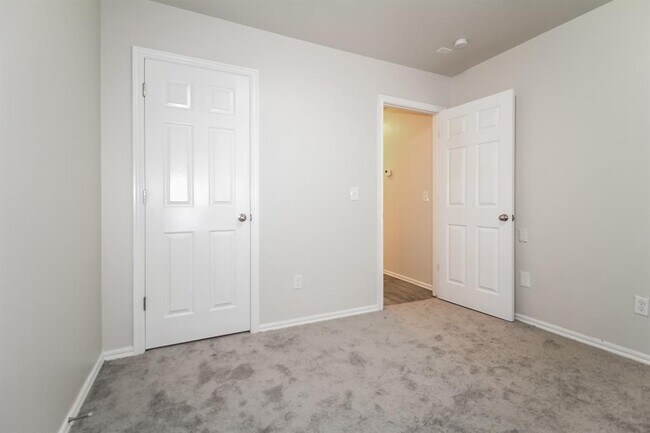 Building Photo - 1317 Granite Ln