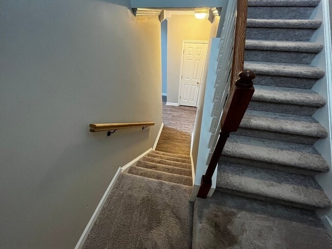 Building Photo - 10055 Lauren Hall Ct