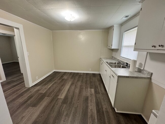 Building Photo - 2/1 House currently being remodeled. Shoul...