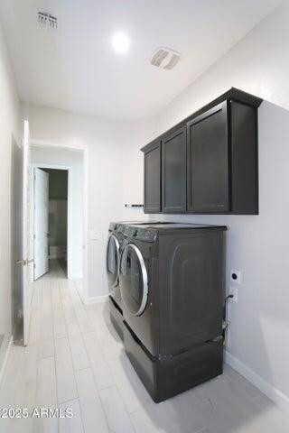 Building Photo - 10549 W Albert Ln