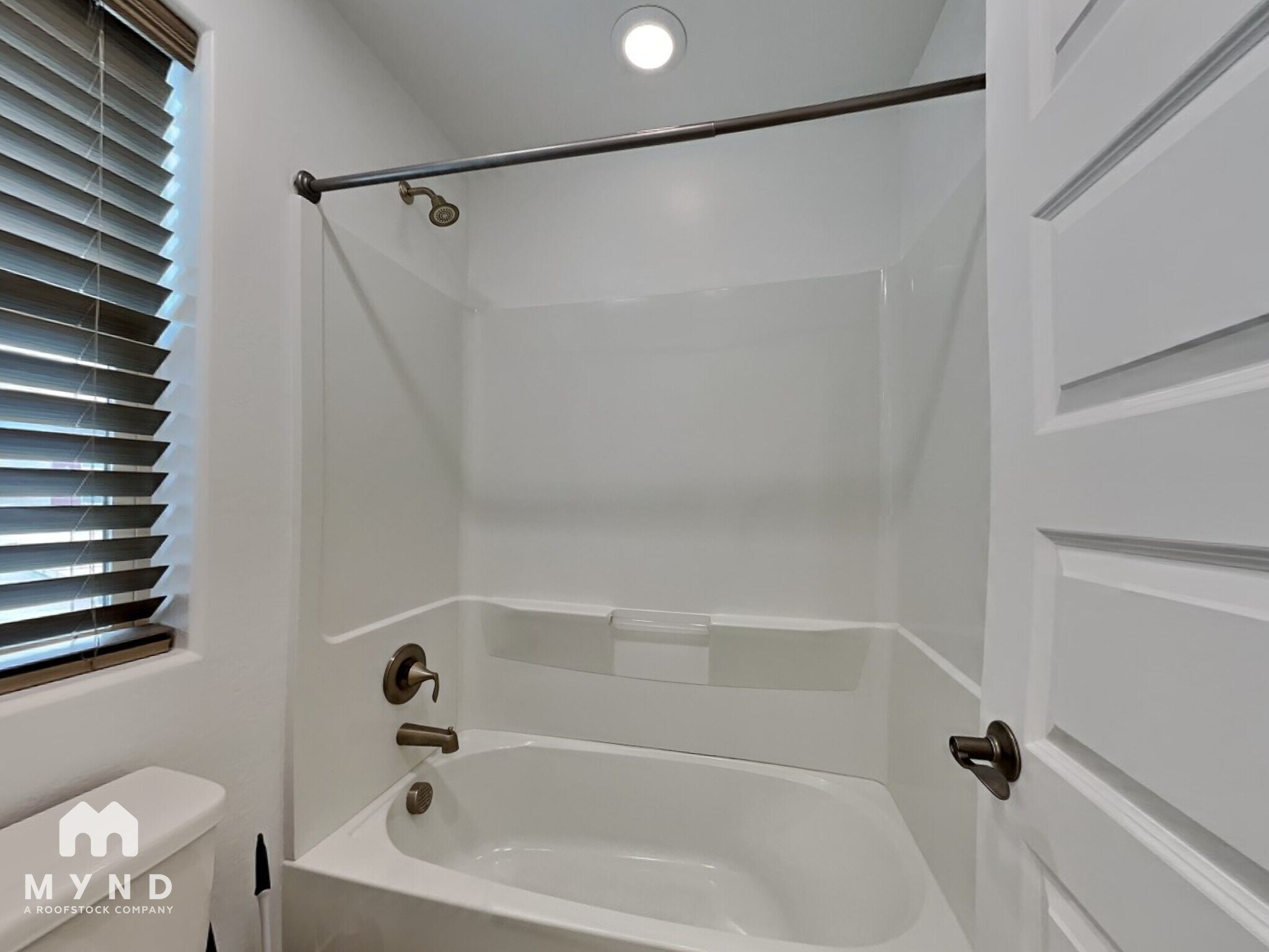 Building Photo - 14238 W Hackamore Dr.