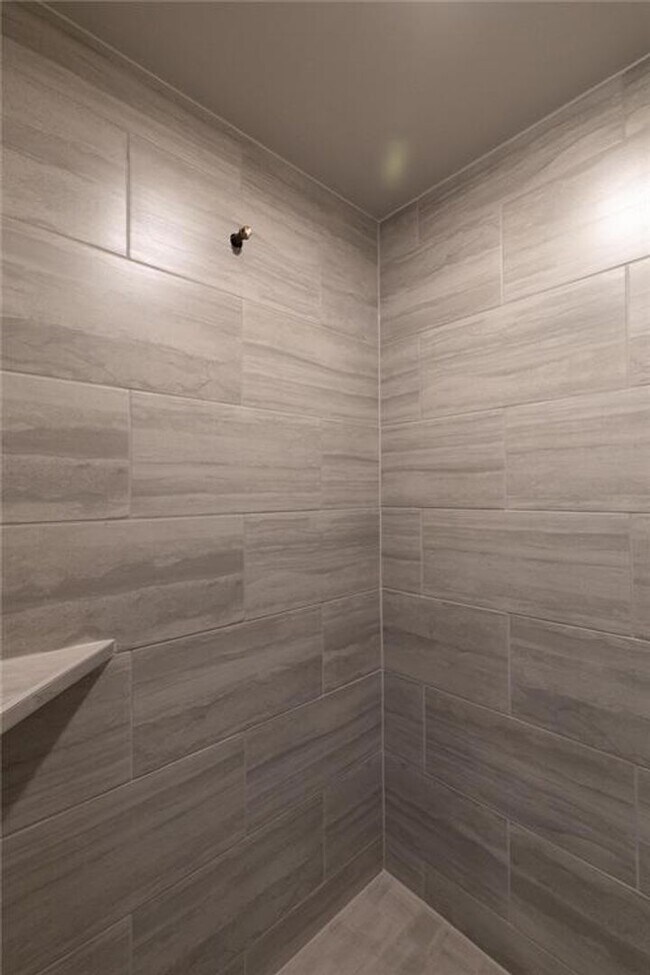 Building Photo - Brand NEW 3 Bedroom 2 Bathroom Home in Tuscany Lakes (Piedmont Schools) with Storm Shelter and Sp...